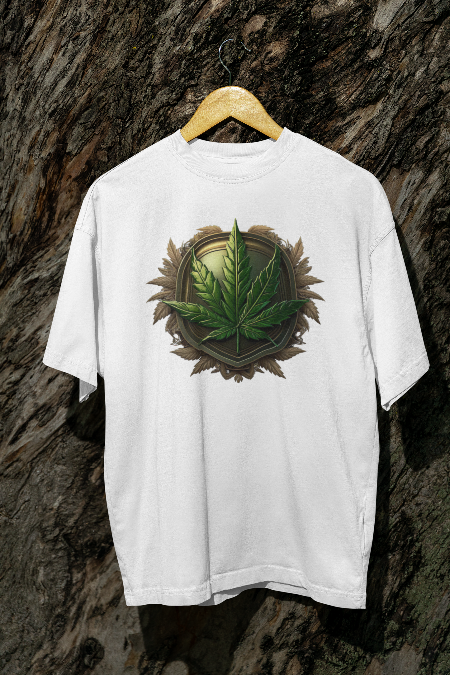Oversized Classic Tshirt - Leaf Badge