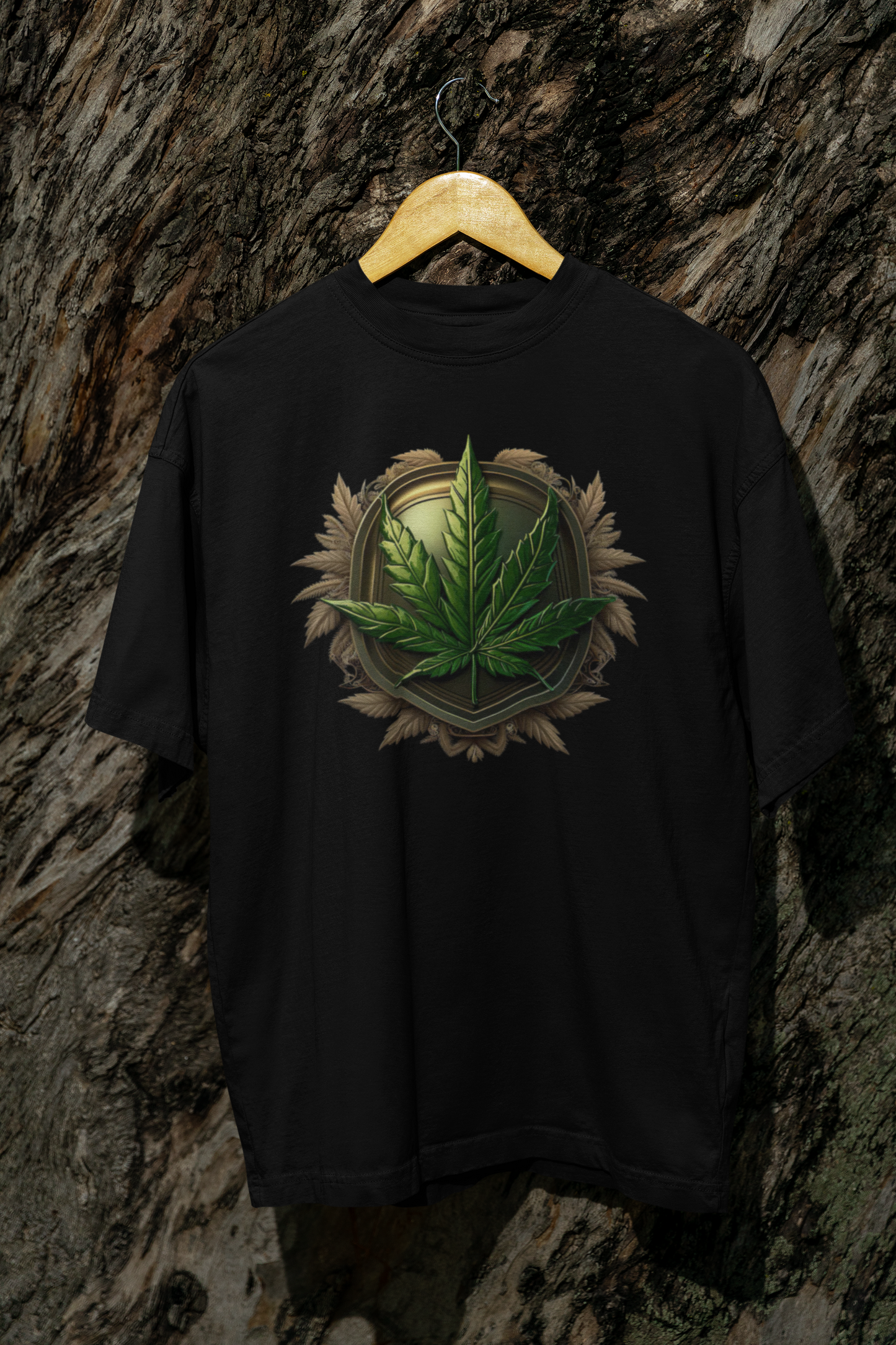 Oversized Classic Tshirt - Leaf Badge